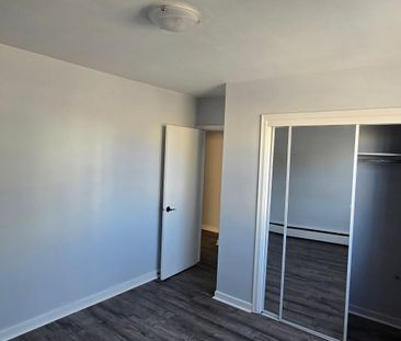 For Lease - 300 Montrave Avenue Unit# 8, Oshawa, Ontario - Photo 3