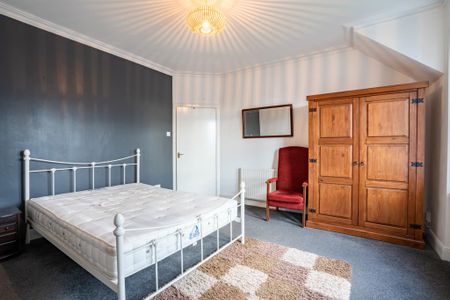 2 bedroom flat to rent - Photo 5