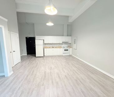 For Lease - 19 Dunlop Street Unit# 104, Barrie, Ontario - Photo 4