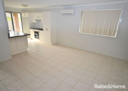 Modern & Low Maintenance Living in Worrigee - Photo 2