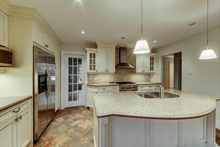 For Lease - 463 Avon Crescent, Oakville, Ontario - Photo 4