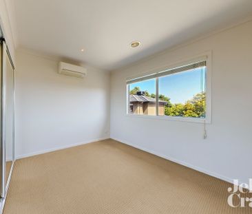 2/4-6 Smyth Street, Mount Waverley - Photo 5