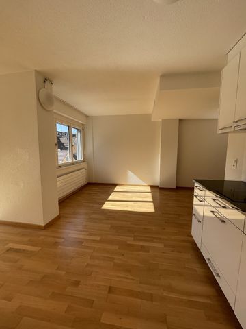 1-Zimmer-Wohnung an zentraler Lage im Kreis 4 - Foto 2