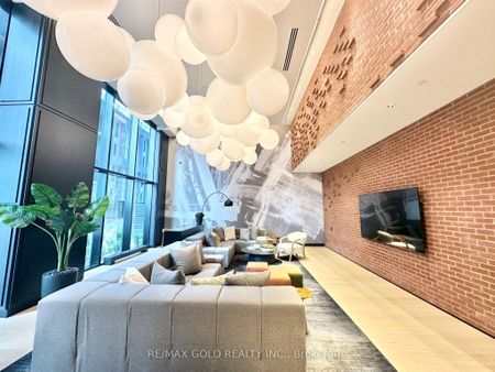 For Lease - 3220 William Coltson Avenue Unit# 728, Oakville, Ontario - Photo 3