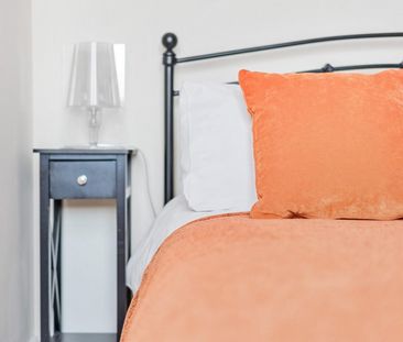 2 bedroom Flat To Let - Photo 6