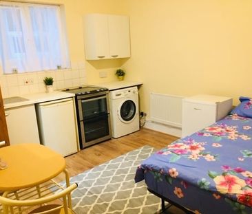 Studio Flat, Mount Pleasant Road, N17 - Photo 4