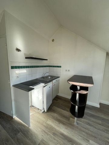 Location Appartement 1 pièce 25m² - Photo 2