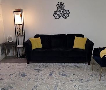 For Lease - 135 Hillcrest Avenue Unit# 502, Mississauga, Ontario - Photo 2