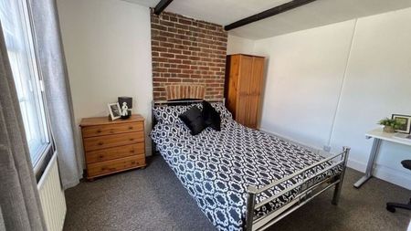 Broad Street, Canterbury - Photo 3
