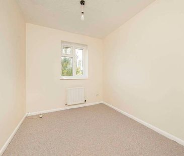 Chiltern Court , Widmore Road, UB8 - Photo 1