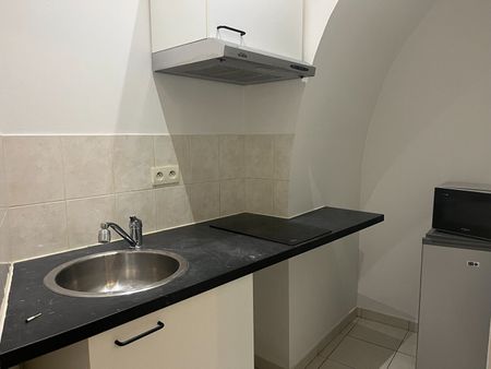 Location Appartement 1 pièce 23m² - Photo 4