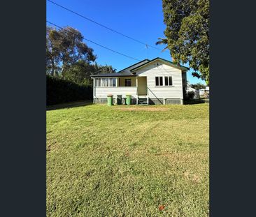 3 Bedroom home on a quiet street! - Photo 1