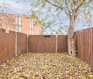Bury Road, Wood Green, N22 - Photo 3