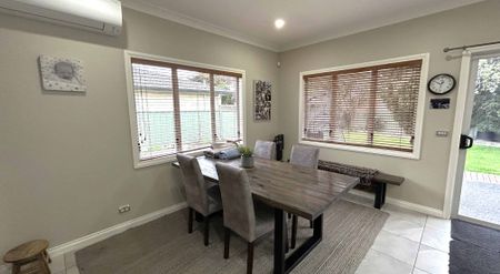 4 Bedroom, Clive - Photo 5