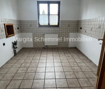 Bezaubernde DG Wohnung in 2-FH - Photo 3