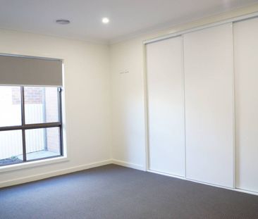 Modern Townhouse. - Photo 6