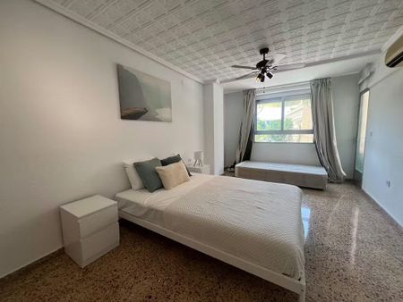 Carrer del Mestre Valls, Valencia, Valencian Community 46022 - Photo 5