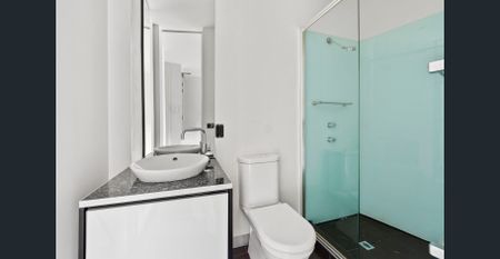 POSITION & LIFESTYLE SETS THIS ONE APART | Besser+Co - Photo 5