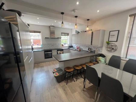 1 bedroom property to rent Laburnum Grove, Beeston, Nottingham, NG9 - Photo 2