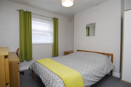 Wellington Street, Plymouth - Photo 2