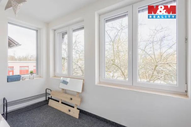 Pronájem bytu 3+1 v České Lípě, ul. Pod Špičákem - Photo 1