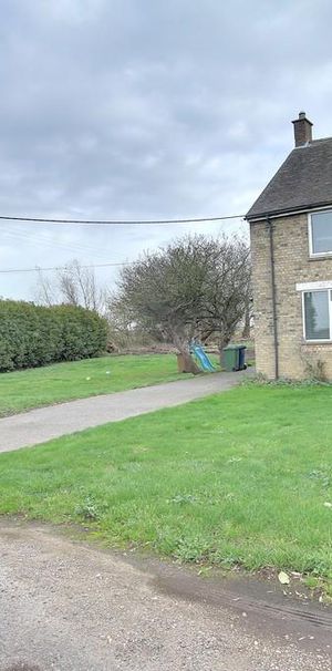 2 bedroom semi-detached house to rent - Photo 1