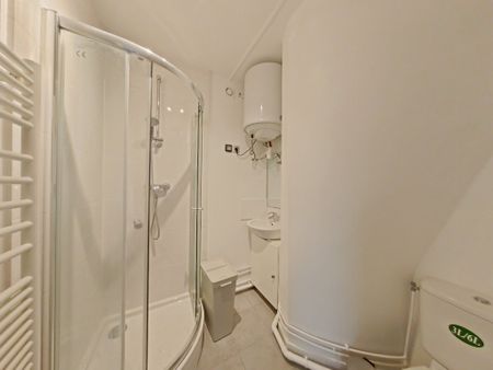 STUDIO A LOUER - PARIS 16EME ARRONDISSEMENT - 22.64 m - 1 046 € - Photo 4