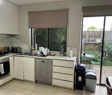 West Footscray - Photo 5