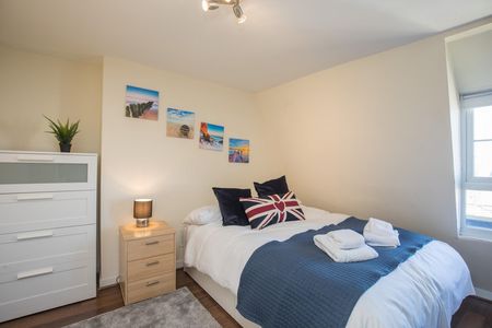 Clapham Road - Photo 4