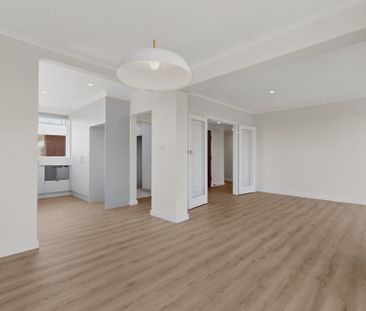 Freshly Renovated & Perfectly Located Two-Bedroom Apartment! - Photo 3