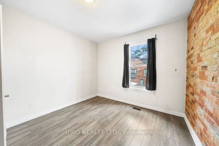 Condo Townhouse For Lease | W9256696 - Photo 3