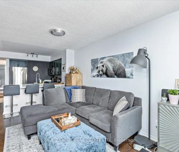 30 Harrison Garden Boulevard #2111 - Photo 4