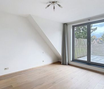Penthouse te huur in Halle voor € 950 met 3 slaapkamers - Photo 3