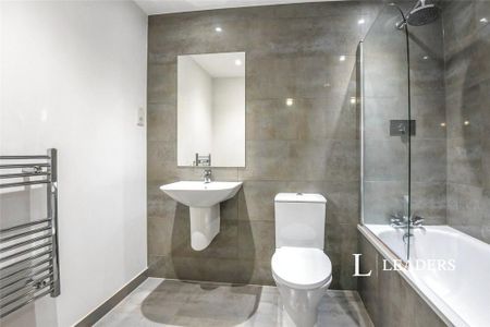 2 bedroom flat to rent - Photo 3