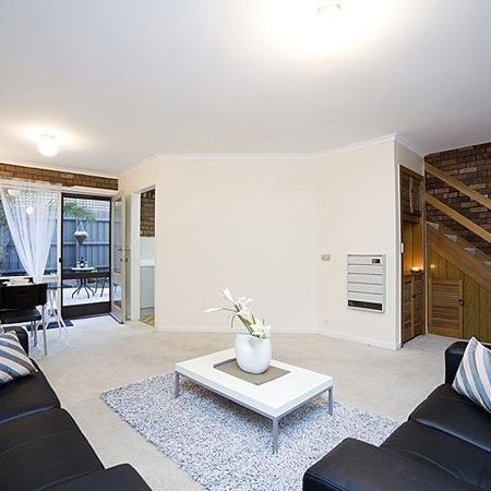 2/6 William Street, Hawthorn VIC 3122 - Photo 3