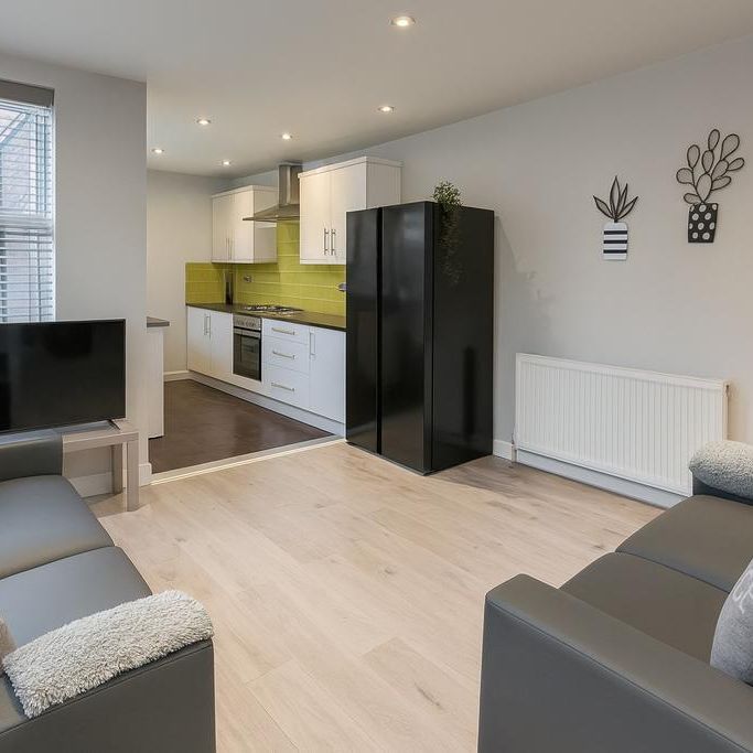 5 bedroom house to rent - Photo 1