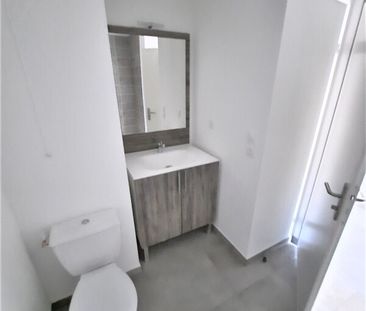 Location Appartement 2 pièces 41m² NIMES 30000 - Photo 5