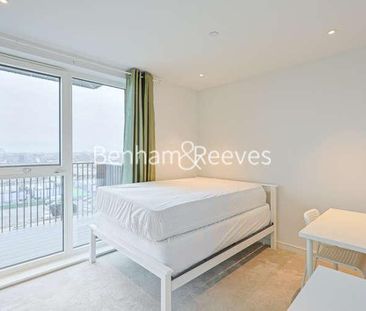 Iris House, Cedrus Avenue, UB1 - Photo 2