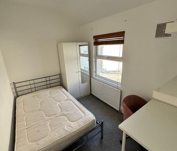 Room in a Shared House, Bruce Road, NW10 - Photo 6