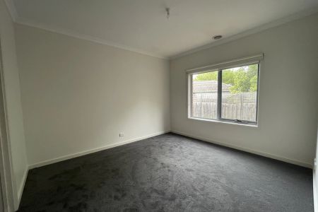 PRIME LOCATION | MODERN LIVING! - Photo 4