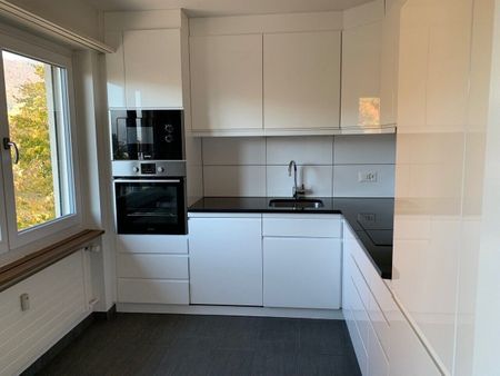 Modern 4.5-room apartment, quiet but centrally located - Photo 2