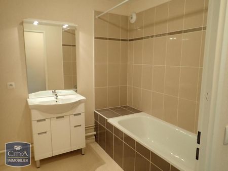 Location Appartement 3 pièces 64m² EPERNAY 51200 - Photo 3