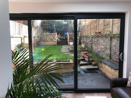 4 Bed End Terrace, Catherine Grove, SE10 - Photo 4