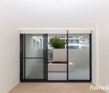 Stylish Residence - Photo 1