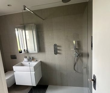 Room in a Shared House, Highwood Gardens, IG5 - Photo 6