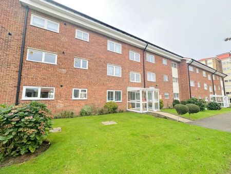 Sutton Place, Bexhill-on-Sea, East Sussex - Photo 4
