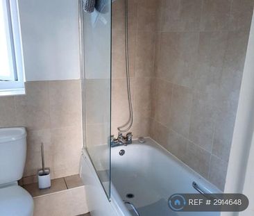 Studio to rent - Photo 6