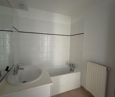Location Appartement 3 pièces 59m² - Photo 6