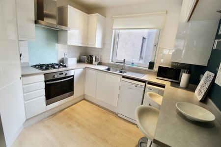 Great Western Road, First Floor , AB10 - Photo 5