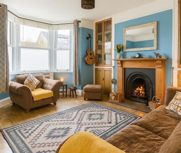 4 bedroom semi-detached house to rent - Photo 2